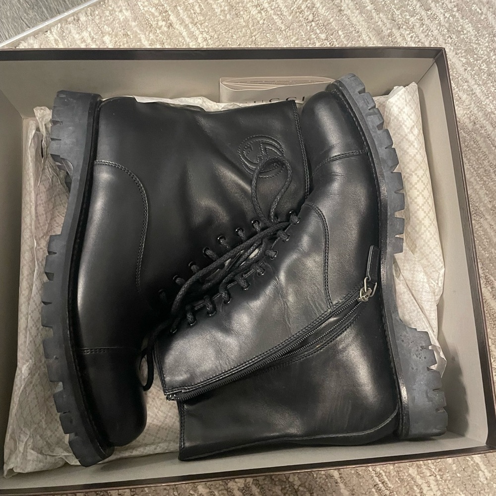 Gucci Combat boots size 40
